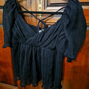 POSH for SURE! NWT from Bohmé, Black Blouse in size Medium